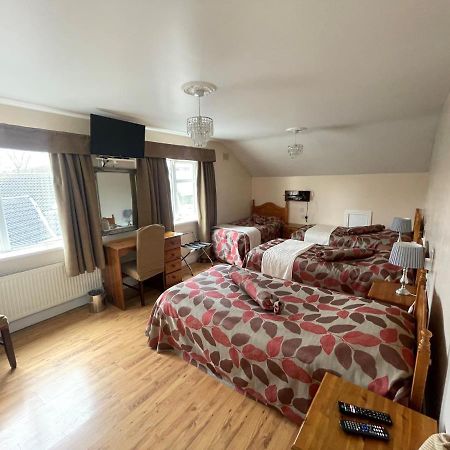Goldendawn Guest House Citywest Dış mekan fotoğraf