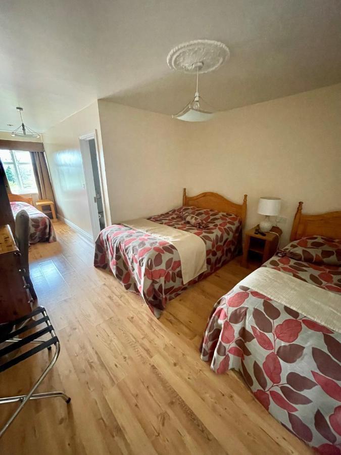 Goldendawn Guest House Citywest Dış mekan fotoğraf